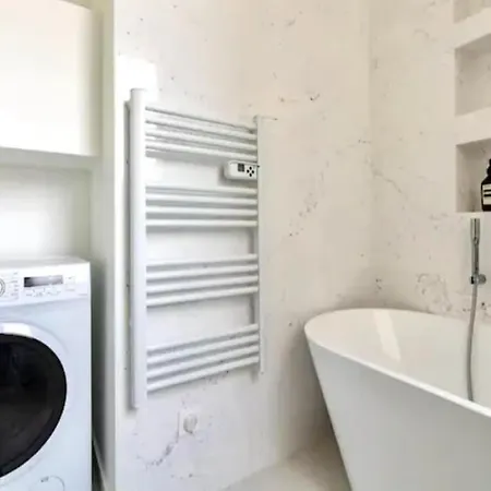 2 Pieces Apartment *